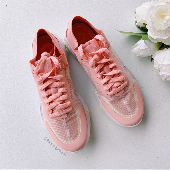 nike lucent trainers